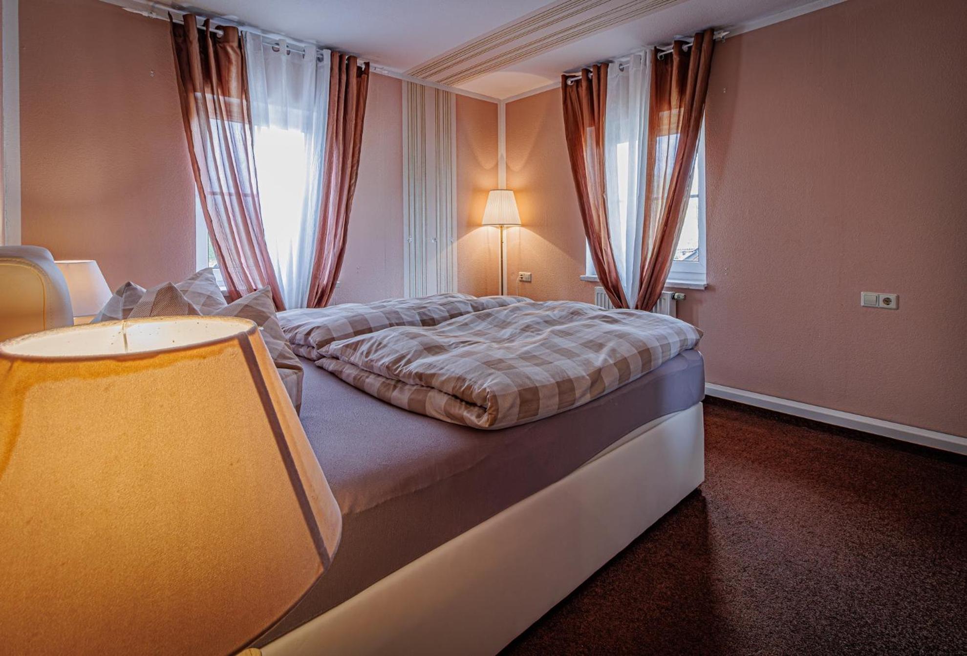 Wohnen Ueber Einem Mediterranen Restaurant,Apartment 2 Oder 3 ライプツィヒ エクステリア 写真