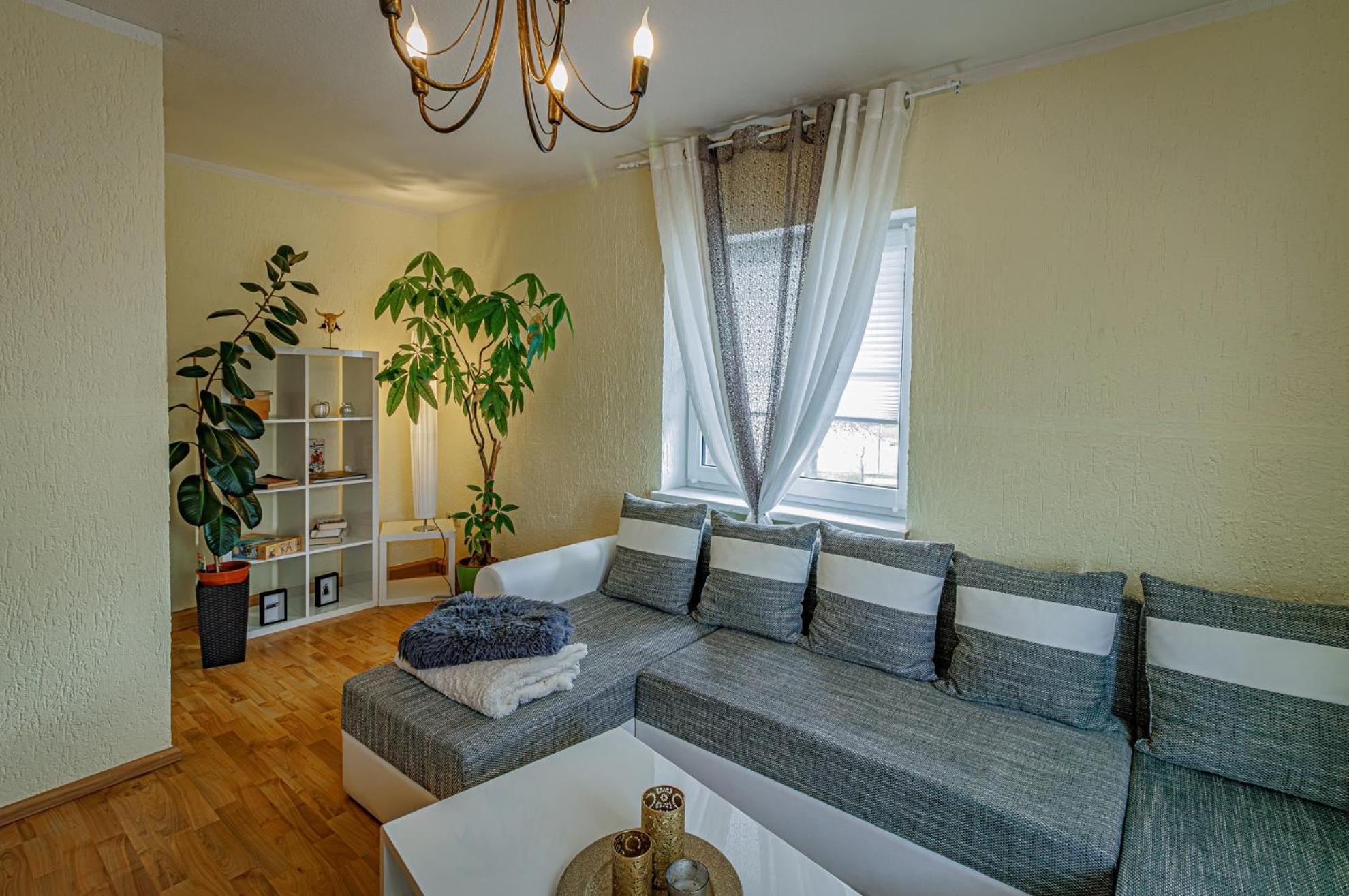 Wohnen Ueber Einem Mediterranen Restaurant,Apartment 2 Oder 3 ライプツィヒ エクステリア 写真
